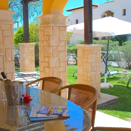 Apartment 3 Bedroom Prometheus With Garden, Aphrodite Hills *