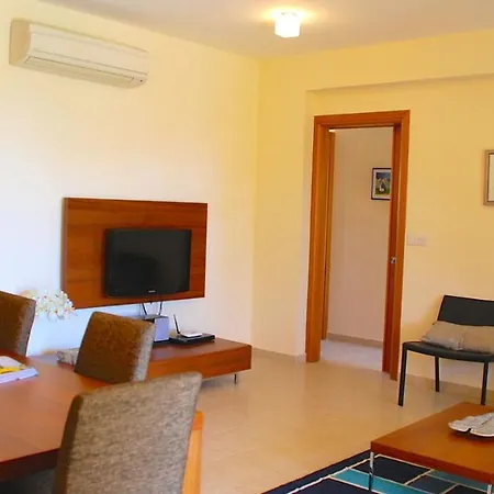 3 Bedroom Prometheus With Garden, Aphrodite Hills Apartment *