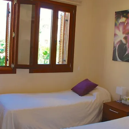 3 Bedroom Prometheus With Garden, Aphrodite Hills