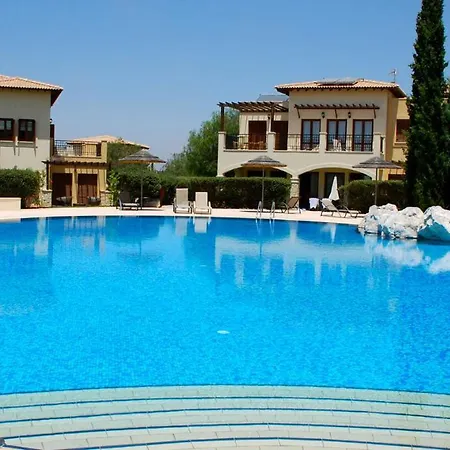 Appartamento 3 Bedroom Prometheus With Garden, Aphrodite Hills
